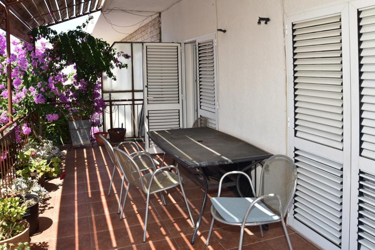Apartments Dobrinic Makarska Exterior foto