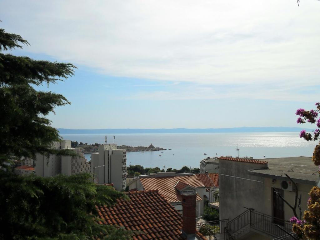Apartments Dobrinic Makarska Habitación foto